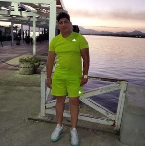 Meet your Posher, Roberto